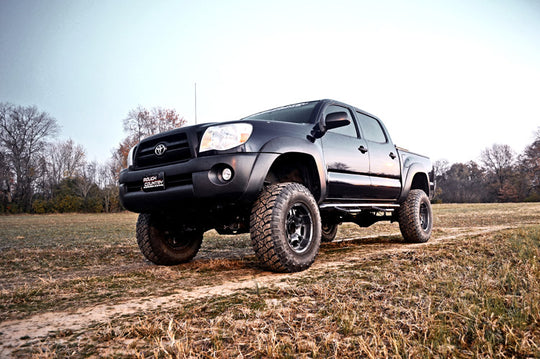 746.20 4 Inch Lift Kit - Toyota Tacoma 2WD/4WD (2005-2015) Rough Country Canada