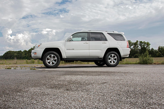 763RED 2 Inch Lift Kit - Red Spacers - Toyota 4Runner 4WD (2003-2009) Rough Country Canada