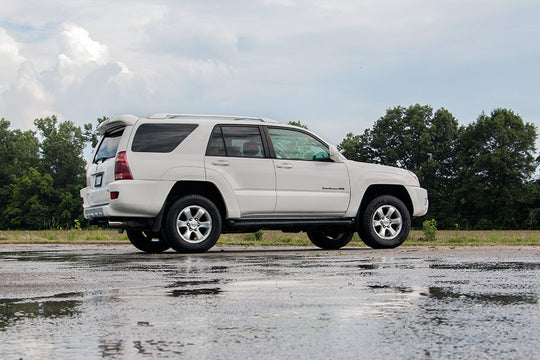 763RED 2 Inch Lift Kit - Red Spacers - Toyota 4Runner 4WD (2003-2009) Rough Country Canada