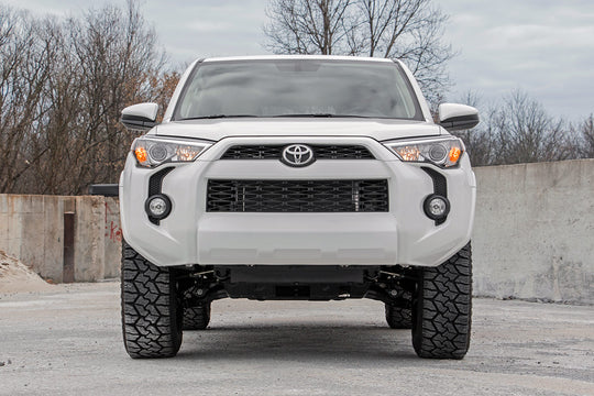 76640 3 Inch Lift Kit - RR Coils - M1 Struts/M1 - Toyota 4Runner (10-23) Rough Country Canada