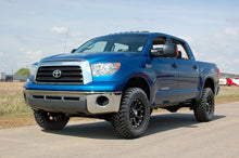 Load image into Gallery viewer, 75331 4.5 Inch Lift Kit - N3 Struts - Toyota Tundra 4WD (2007-2015) Rough Country Canada