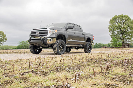 75440 6 Inch Lift Kit - M1 Struts/M1 - Toyota Tundra 4WD (2007-2015) Rough Country Canada