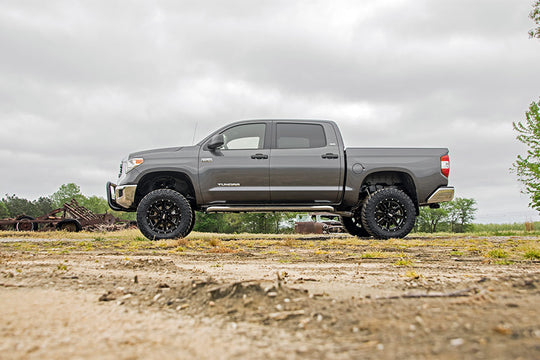 75440 6 Inch Lift Kit - M1 Struts/M1 - Toyota Tundra 4WD (2007-2015) Rough Country Canada