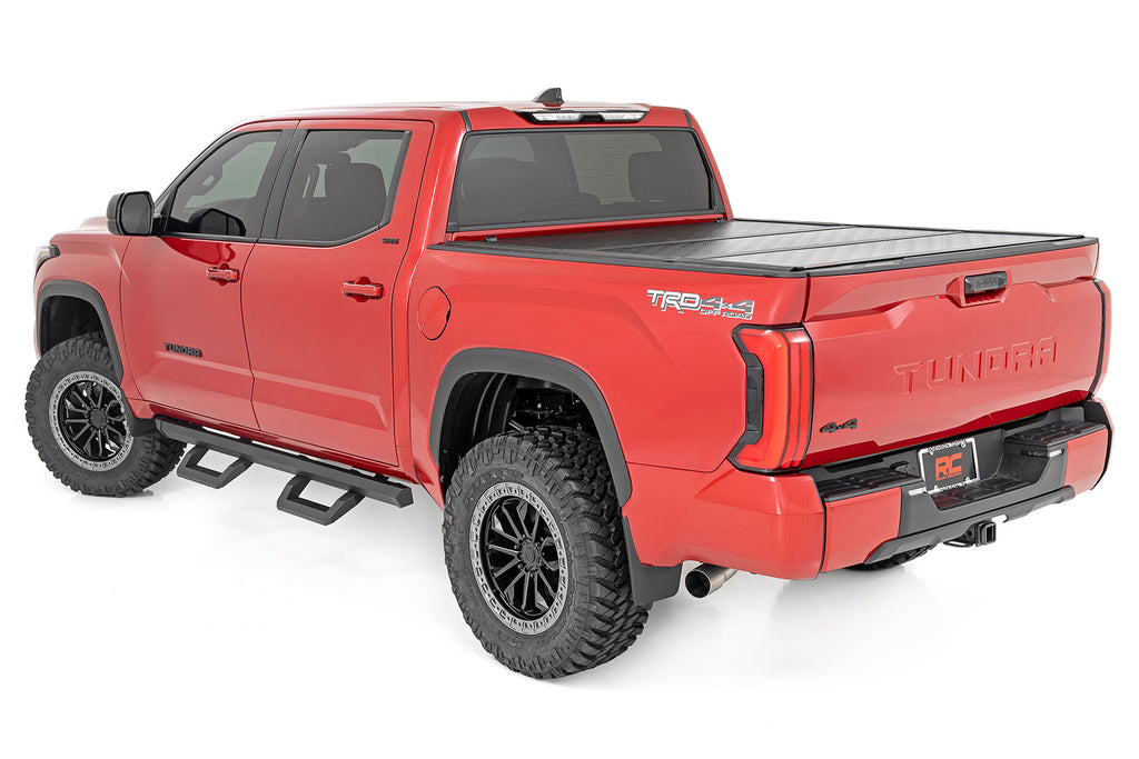 47514551 Hard Low Profile Bed Cover - 5'7" Bed - Cargo Mgmt - Toyota Tundra (22-23) Rough Country Canada