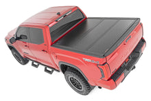 Load image into Gallery viewer, 47514551 Hard Low Profile Bed Cover - 5&#39;7&quot; Bed - Cargo Mgmt - Toyota Tundra (22-23) Rough Country Canada