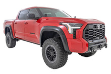 Load image into Gallery viewer, F-T11413-RCGB Traditional Pocket Fender Flares - Toyota Tundra 2WD/4WD (22-23) (Gloss Black) Rough Country Canada