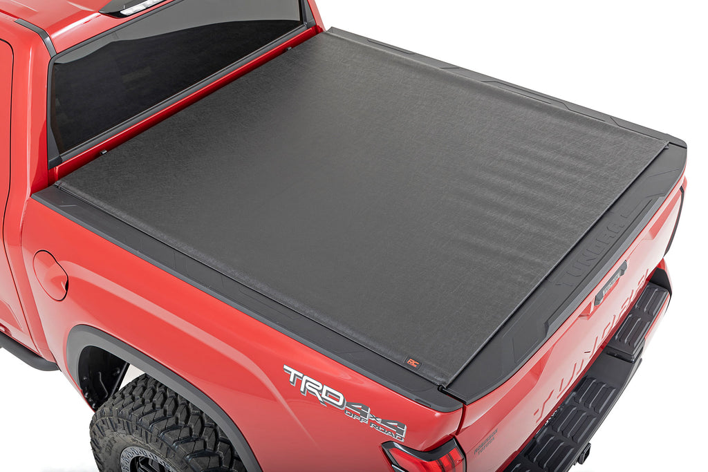 48519550 Soft Roll Up Bed Cover w/o Cargo Management - 5'7" Bed - Toyota Tundra (22-23) Rough Country Canada
