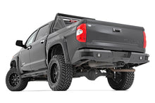 Charger l'image dans la galerie, 699013 Vertex 2.5 Adj Rear Shocks - 6" - Toyota Tundra 2WD/4WD (2007-2021) Rough Country Canada