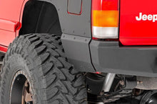 Charger l'image dans la galerie, 10572 Quarter Panel Armor - Rear - Jeep Cherokee XJ 2WD/4WD (1997-2001) Rough Country Canada