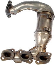 Charger l&#39;image dans la galerie, 674-838 Catalytic Converter with Integrated Exhaust Manifold Dorman OE Solutions Canada