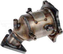 Load image into Gallery viewer, 679-514 Catalytic Converter Dorman OE Solutions Canada