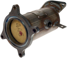 Load image into Gallery viewer, 679-538 Catalytic Converter Dorman OE Solutions Canada