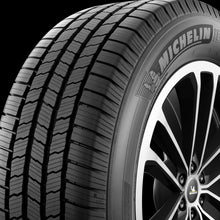 Charger l&#39;image dans la galerie, 10103 265/70R16 Michelin Defender LTX M/S 112T Michelin Tires Canada