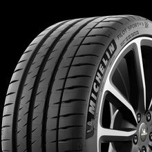 Charger l&#39;image dans la galerie, 01875 245/35R21XL Michelin Pilot Sport 4 S 96Y Michelin Tires Canada